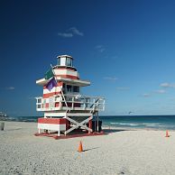 Comparez les vols pour Miami avec algofly.fr et découvrez les plages de South Beach.