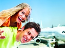 8 activités pour s'amuser dans l'avion et passer le temps en couple ou avec ses amis.