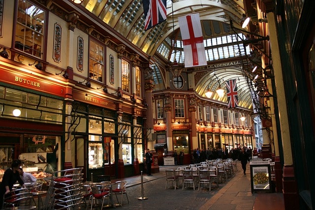 Marché Leadenhall dans Londres, abritant les décors du Chemin de Traverse dans Harry Potter