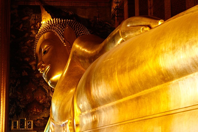 Visitez le temple Wat Pho et son Bouddha