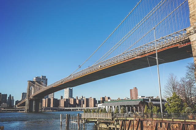 Le Brooklyn Bridge Park à coté du célèbre pont à New York.