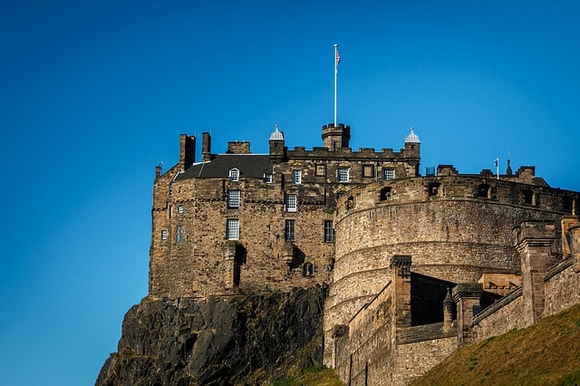 Le magnifique château d’Édimbourg en Ecosse.