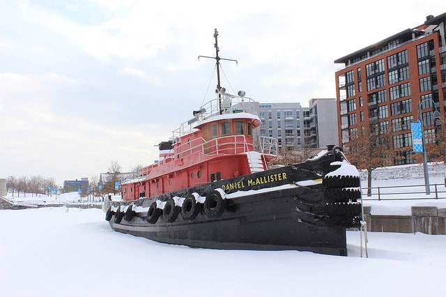 Le vieux port de Montréal en hiver.