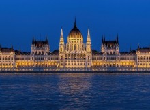 La Parlement et son impressionnante architecture à Budapest.