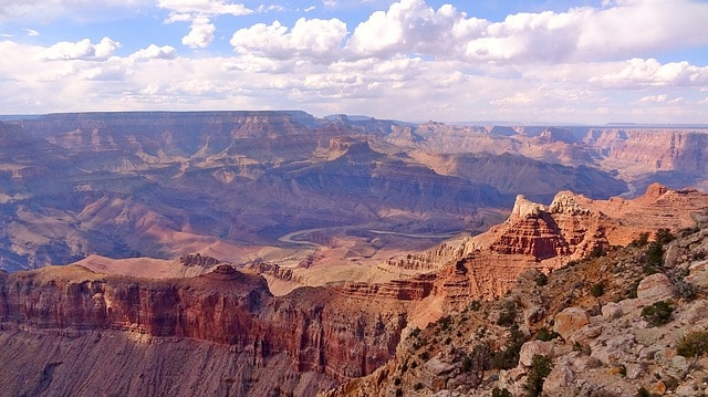 Le Grand Canyon : immense, saisissant et désert, une des plus belles excursions au départ de Las Vegas.