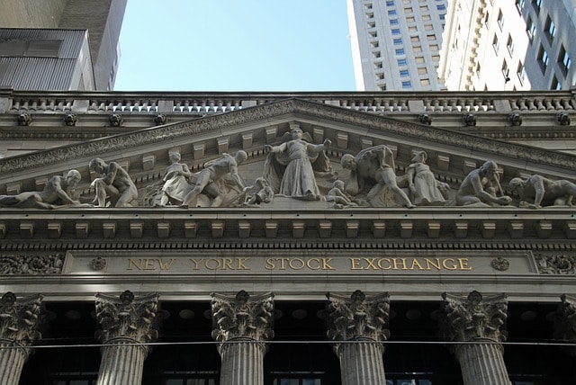 Façade du bâtiment New York stock exchange.