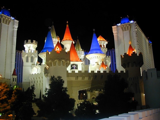 Château coloré d'Excalibur à Las Vegas.