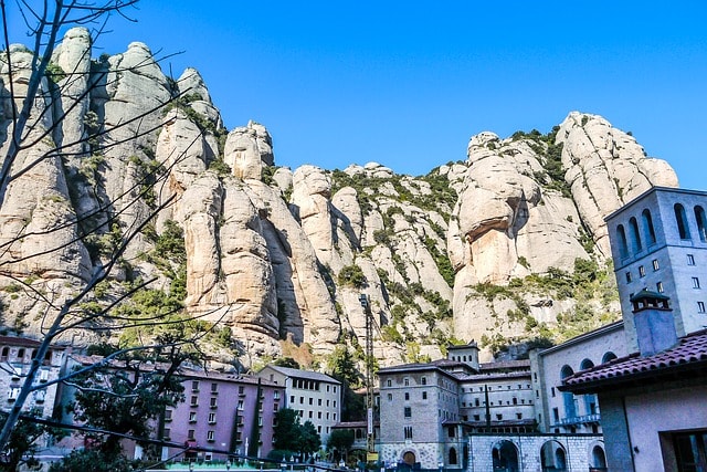 Massif de Montserrat aux alentours de Barcelone.