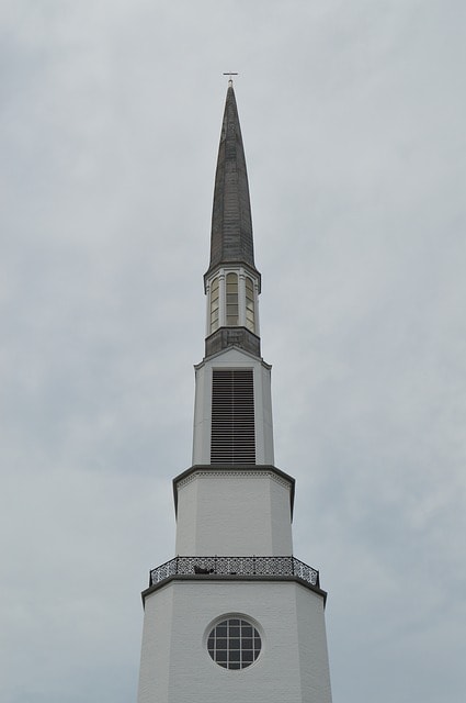 Clocher d'une chapelle.