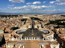 Vue aérienne sur Vatican à Rome.