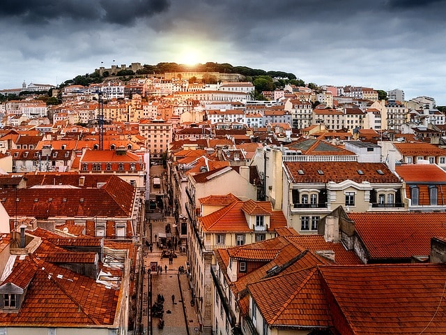 Magnifique coucher de soleil sur l'Alfama.