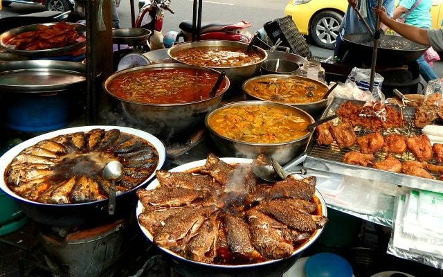 La street food à Hanoï.
