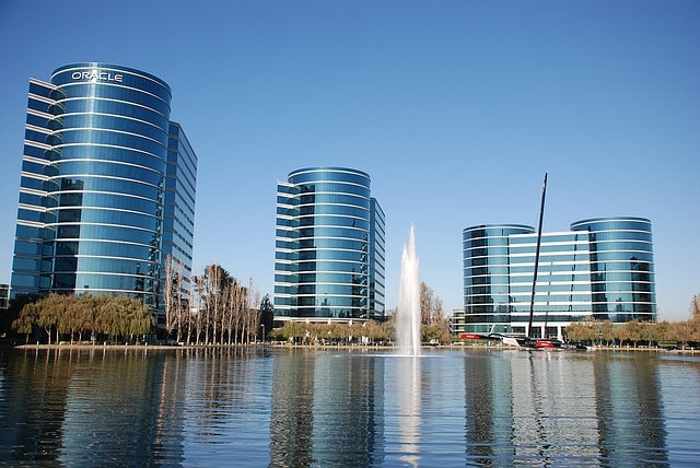 Plusieurs building modernes à Silicon Valley.