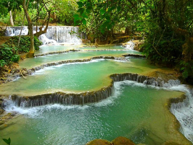 Les cascades à la couleur bleu turquoise de Kuang Zi, au Laos