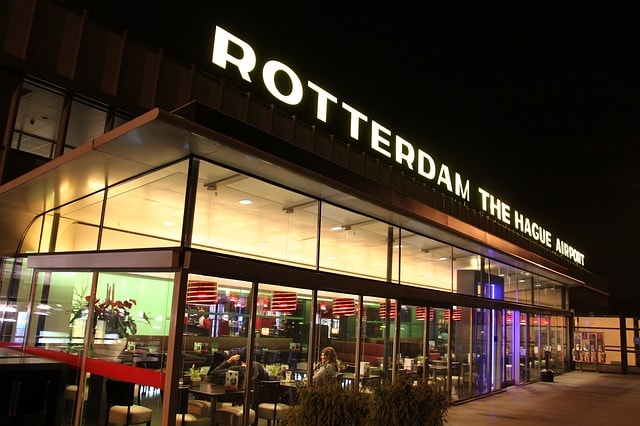 Restaurant à l'aéroport de Rotterdam.