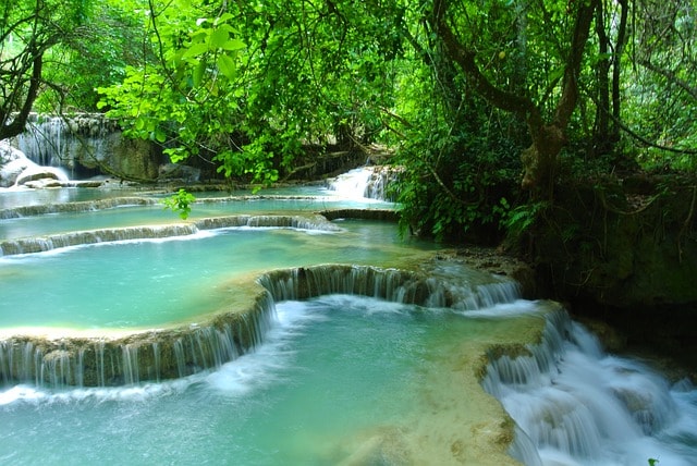 Les cascades turquoise de Kuang Si, près de Luang Prabang