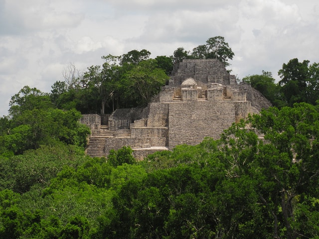 L'une des pyramides du site maya de Calakmul, au Yucatan