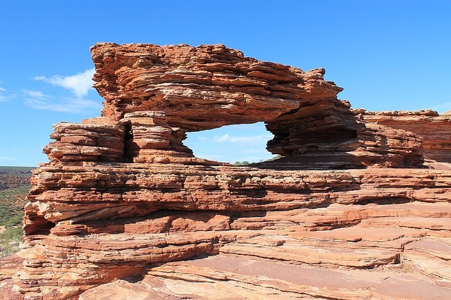 Roche orangée présente dans le désert du Western Australia