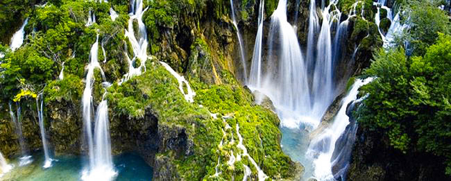 Les cascades de Plitvice en Croatie.