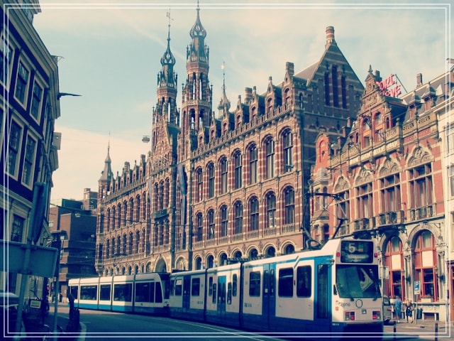 Centre Commercial d'Amsterdam.
