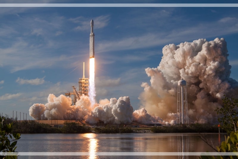 Le décollage de la fusée Spacex.