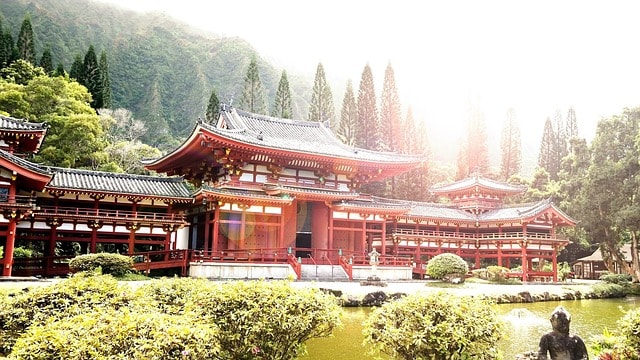 Un billet d'avion pour le japon pour découvrir des temples et sanctuaires japonnais