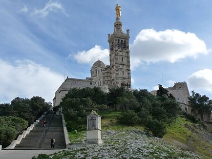 Admirez la Basilique blanche 